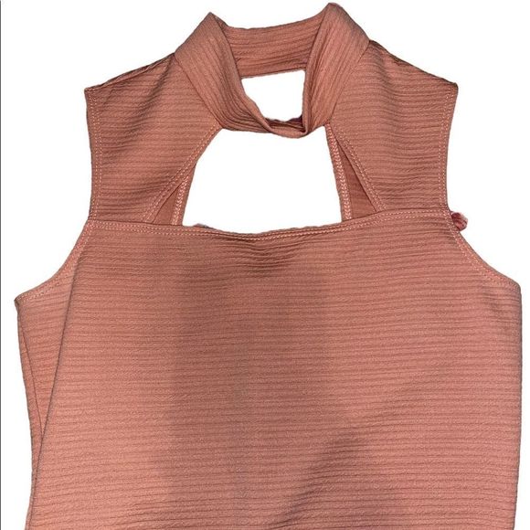 𝅺HOT gal halter style dress with front and back cutouts size medium - Picture 2 of 5